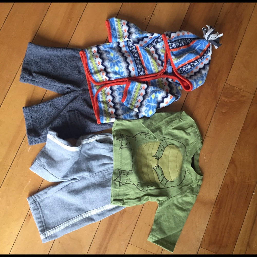 Boys mixed set.  Size 4-6 months.